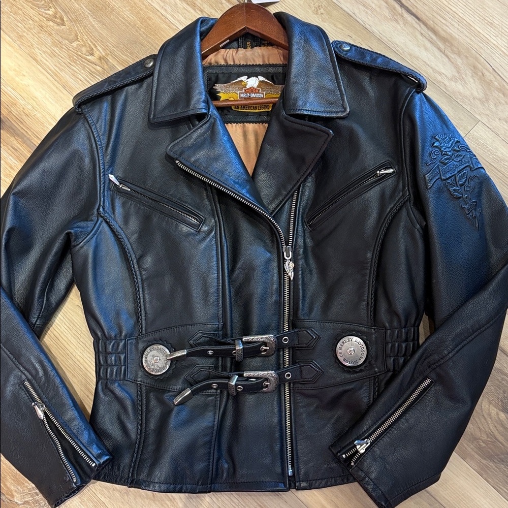 Harley Davidson women’s leather jacket with buckle detail black size small
